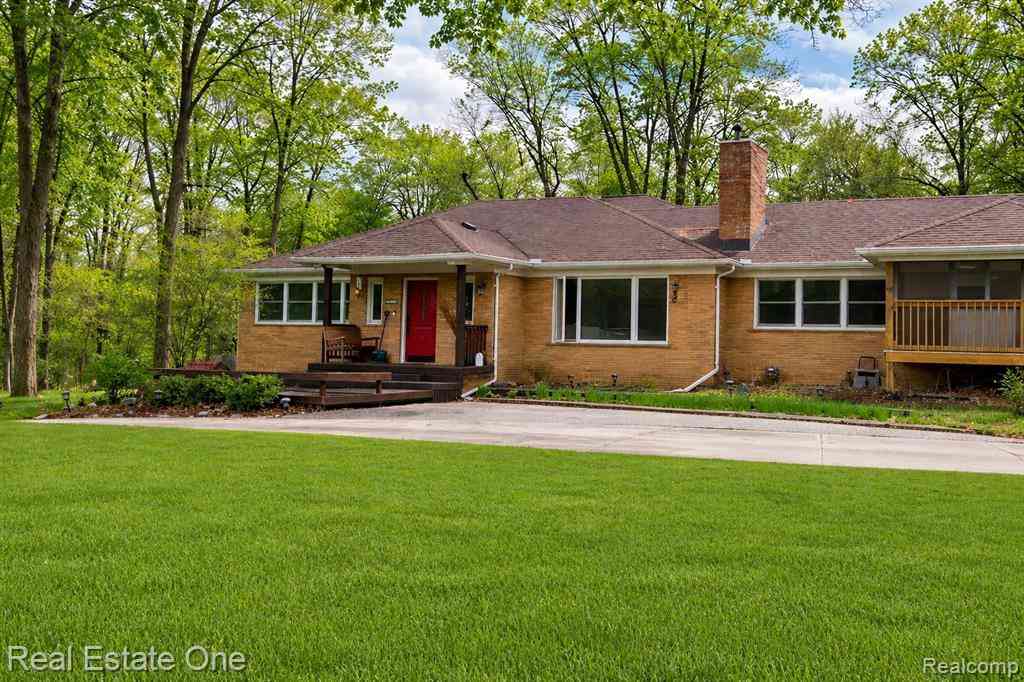 Homes For Sale - 27634 Wellington Street <br/> Farmington, MI 48334