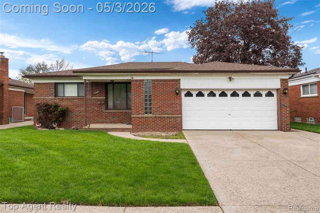 Homes For Sale - 11495 Applewood Drive <br/> Warren, MI 48093