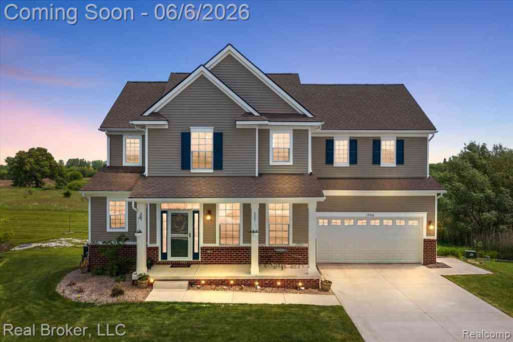 Homes For Sale - 19926 E Breton Court <br/> Chelsea, MI 48118