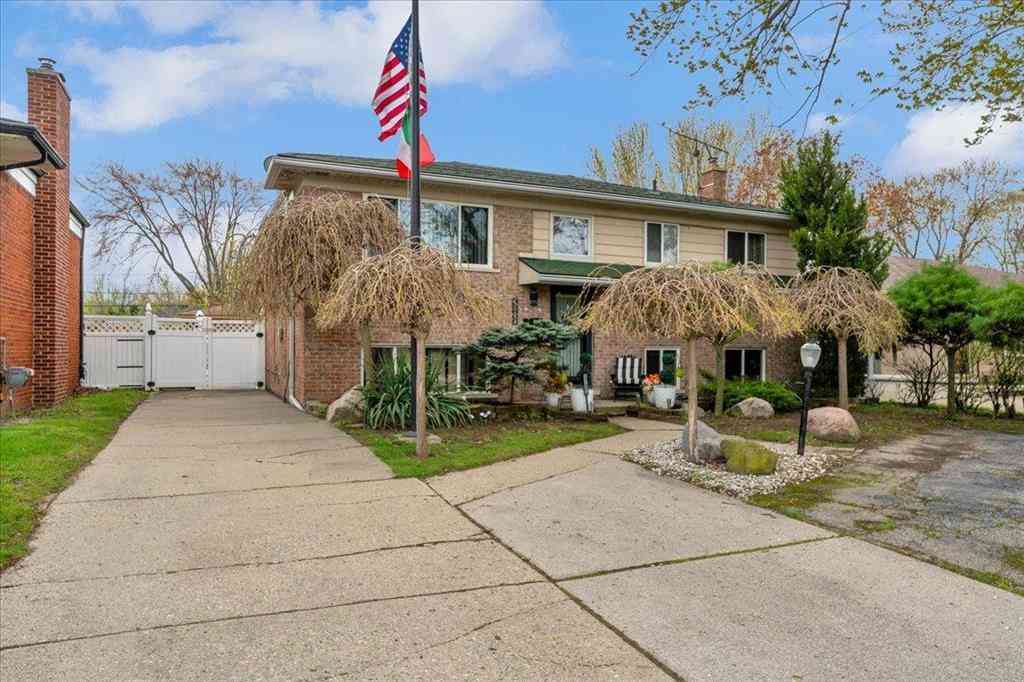 Homes For Sale - 22606 E 12 Mile Road <br/> Saint Clair Shores, MI 48081