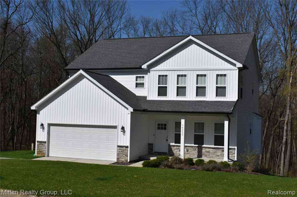 Homes For Sale - 16255 Catalpa Ridge Drive <br/> Holly, MI 48442