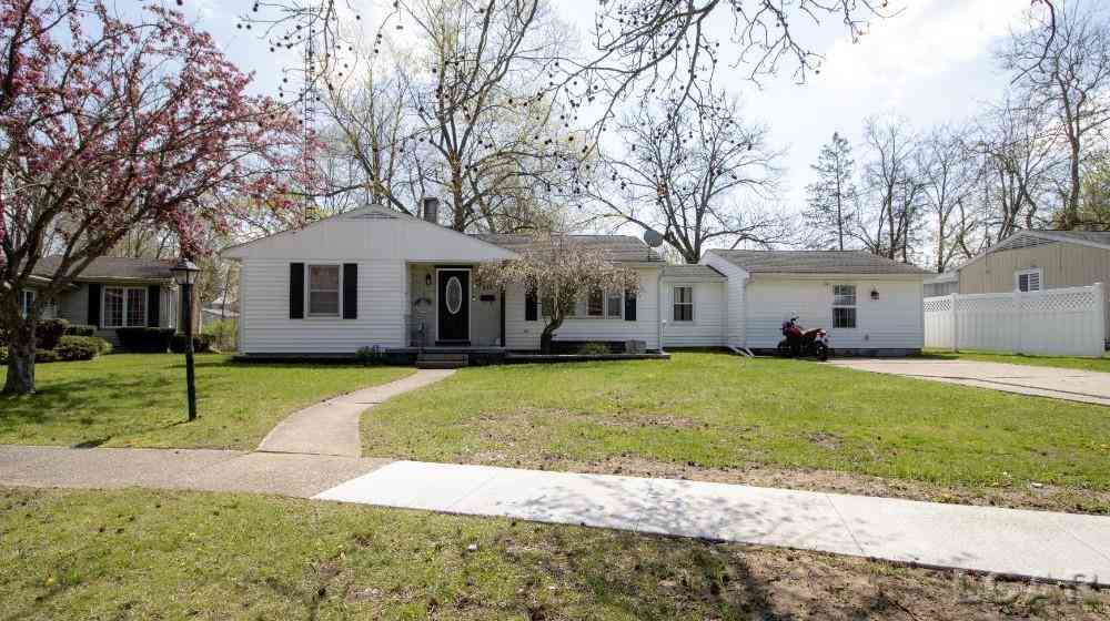 Homes For Sale - 715 Alexander Drive <br/> Adrian, MI 49221