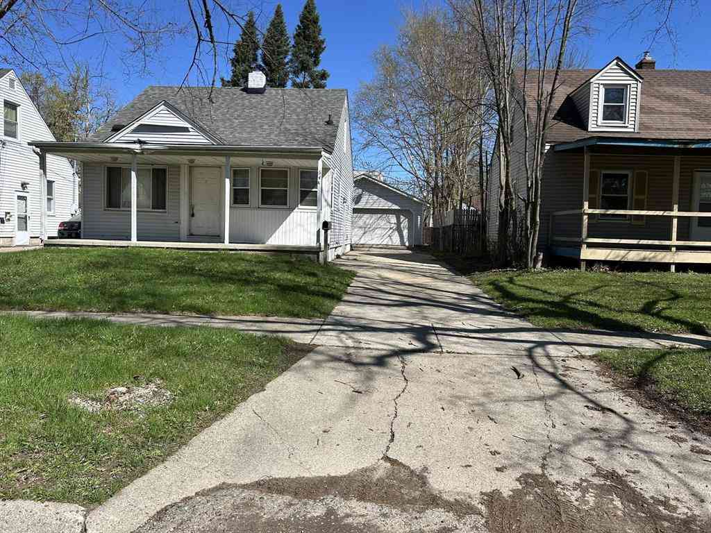 Homes For Sale - 644 Crawford Street <br/> Flint, MI 48507