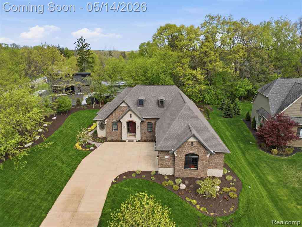 Homes For Sale - 3513 Pointe Shore Drive <br/> Brighton, MI 48114