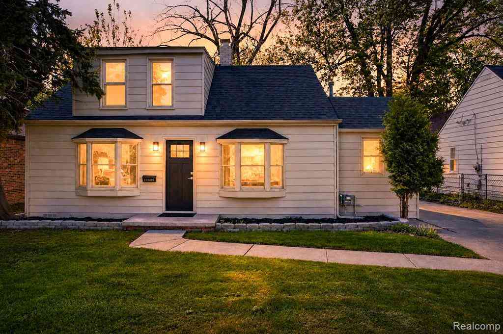 Homes For Sale - 22606 Liberty Street <br/> Saint Clair Shores, MI 48080