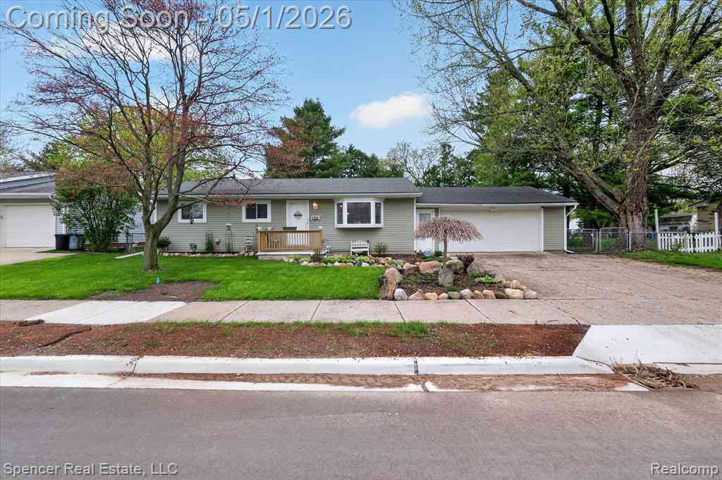 Homes For Sale - 1334 1st Street <br/> Lapeer, MI 48446