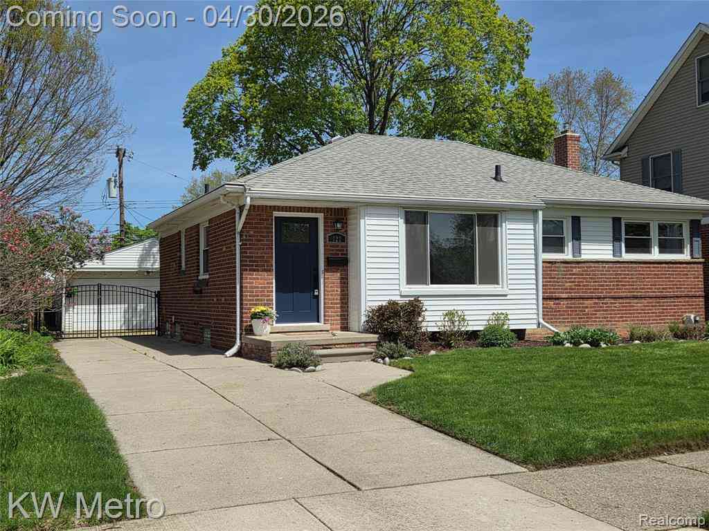 Homes For Sale - 122 Jeffrey Avenue <br/> Royal Oak, MI 48073