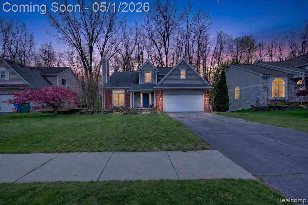 Homes For Sale - 4450 Commerce Woods Drive <br/> Commerce Twp, MI 48382