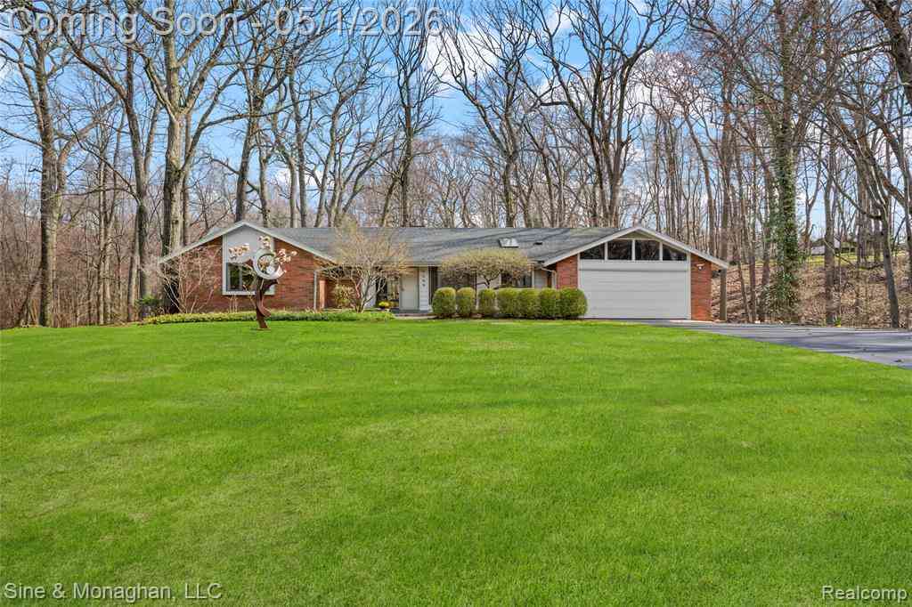 Homes For Sale - 1466 Sodon Court <br/> Bloomfield Hills, MI 48302