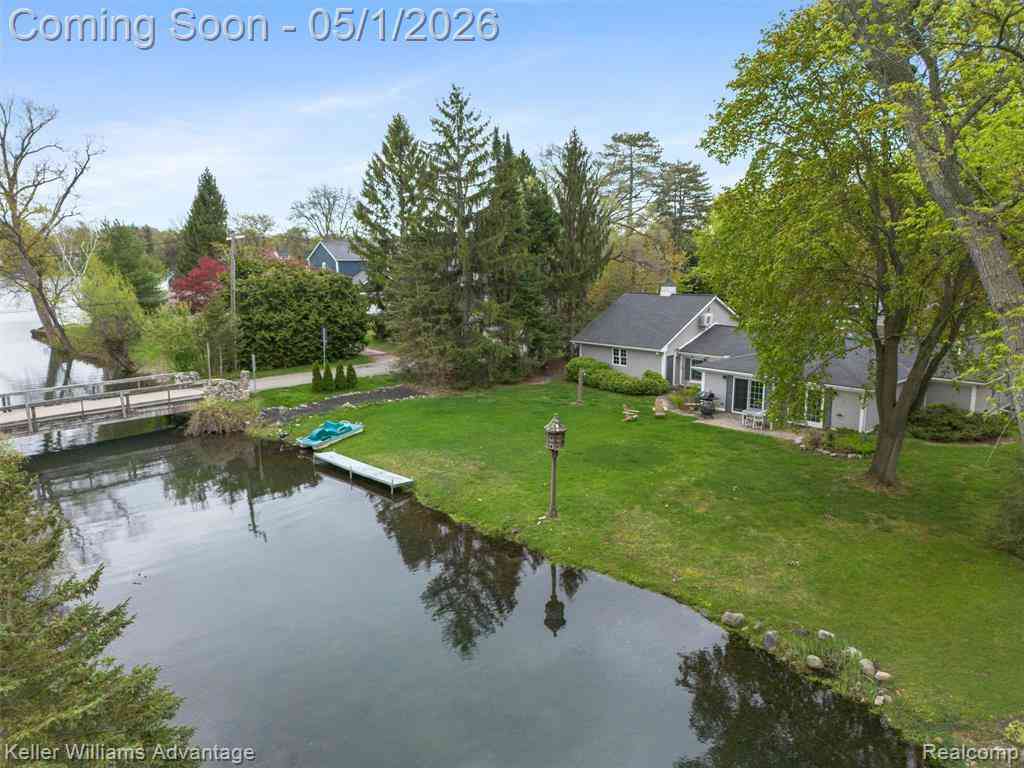 Homes For Sale - 2630 Warner Drive <br/> West Bloomfield, MI 48324
