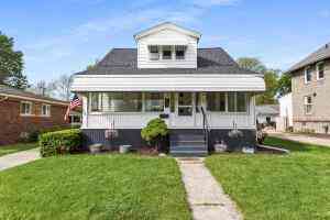 Homes For Rent - 22713 Lanse Street <br/> Saint Clair Shores, MI 48081
