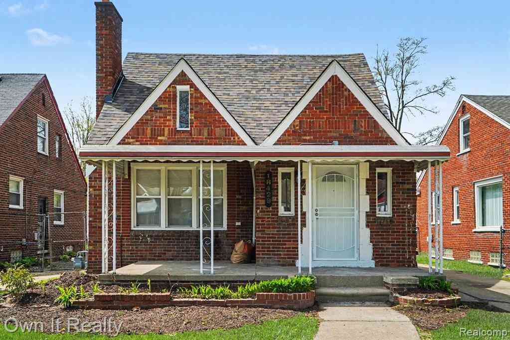 Homes For Sale - 18429 Strathmoor Street <br/> Detroit, MI 48235