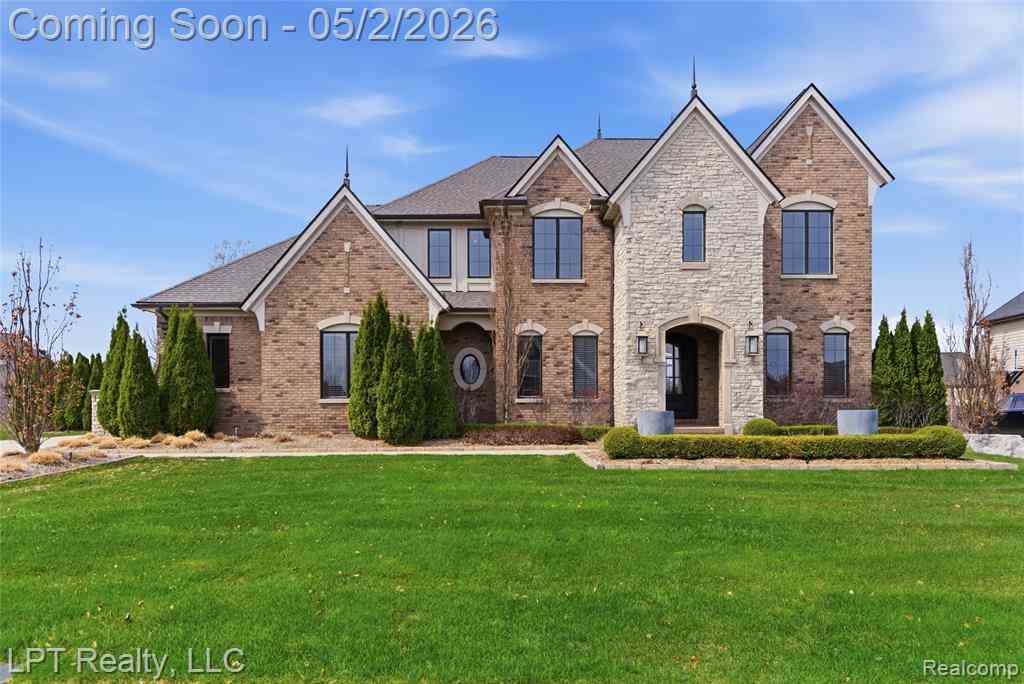 Homes For Sale - 1106 Sheffield Park Lane <br/> Oakland, MI 48363