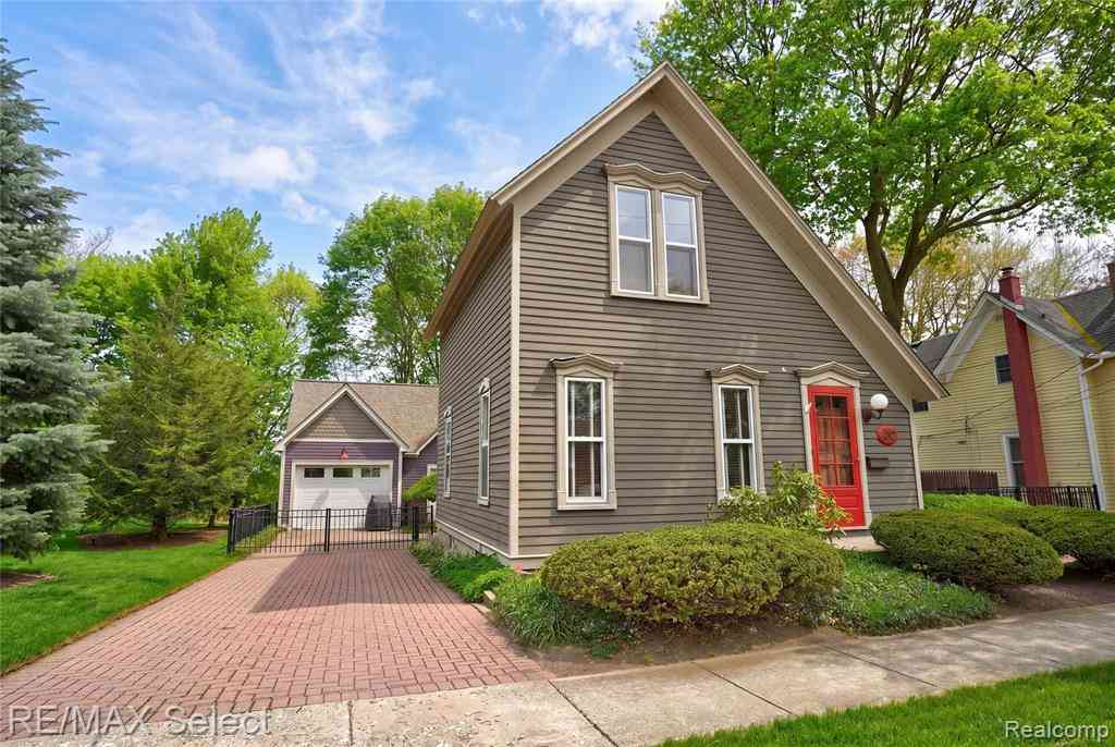 Homes For Sale - 452 Butler Street <br/> Northville, MI 48167