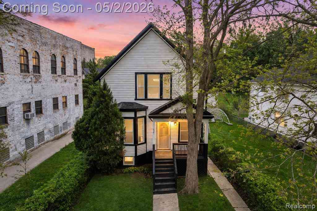 Homes For Sale - 430 Holbrook Street <br/> Detroit, MI 48202