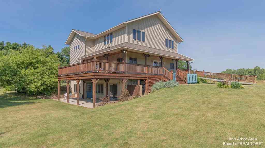 Homes For Sale - 12322 Mccollum Road <br/> Clinton, MI 49236