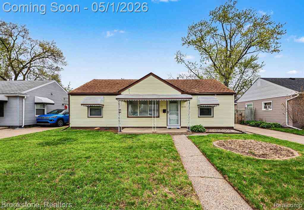 Homes For Sale - 26731 Grandmont Street <br/> Macomb County, Roseville, MI 48066
