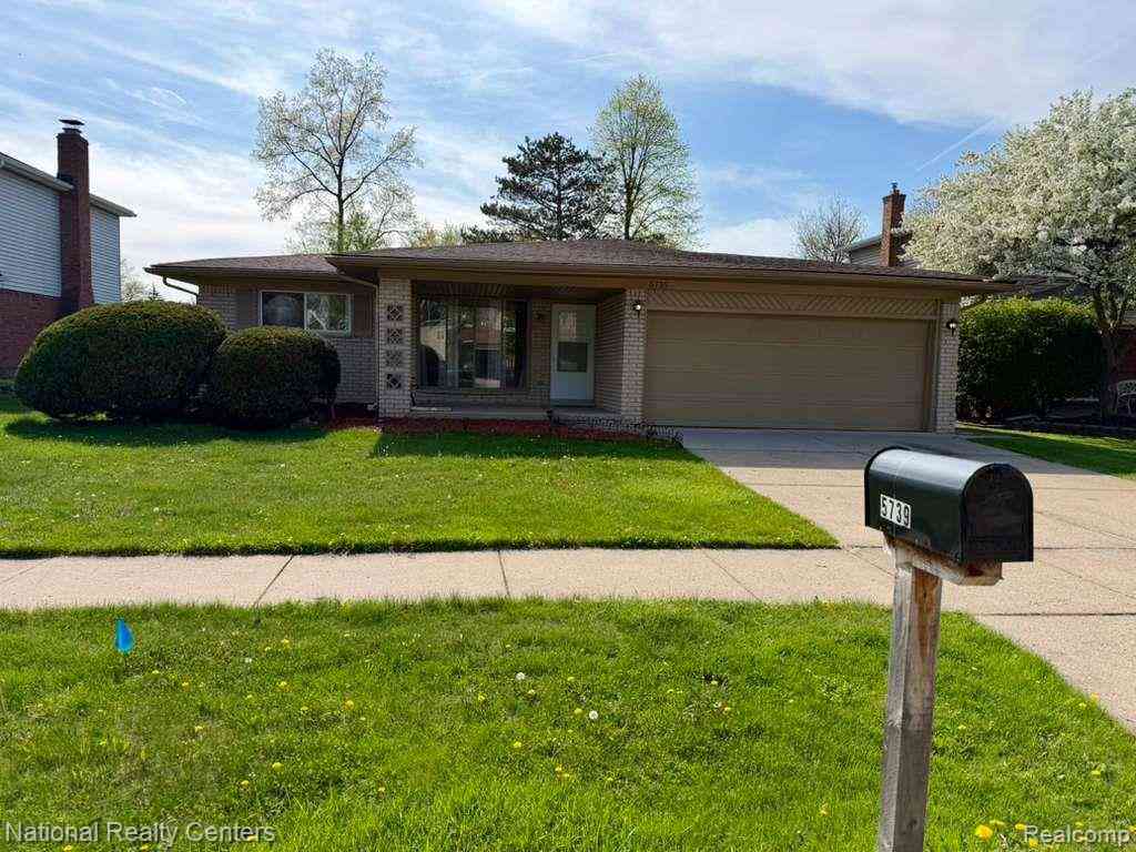 Homes For Rent - 5739 Willow Creek Drive <br/> Canton, MI 48187