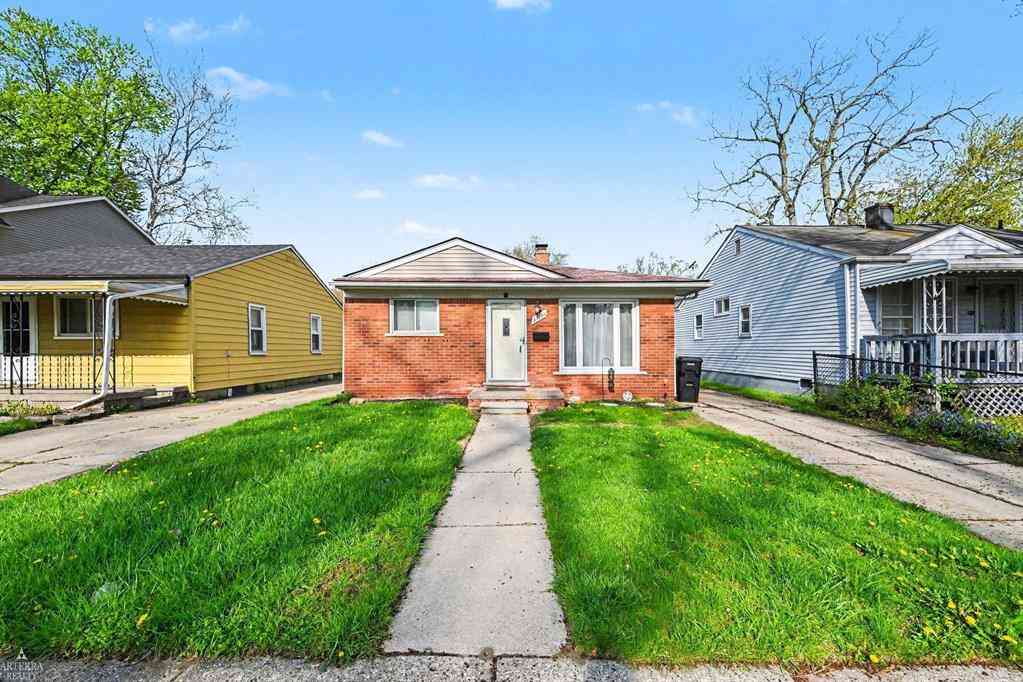 Homes For Sale - 27081 Barrington St Street <br/> Oakland County, Madison Heights, MI 48071