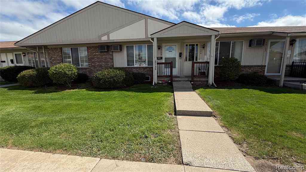 Condo For Sale - 25106 Franklin Terrace   #6<br/> South Lyon, MI 48178