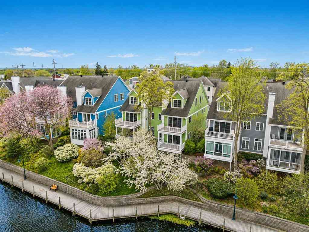 Condo For Sale - 231 Midtown Drive <br/> Traverse City, MI 49685