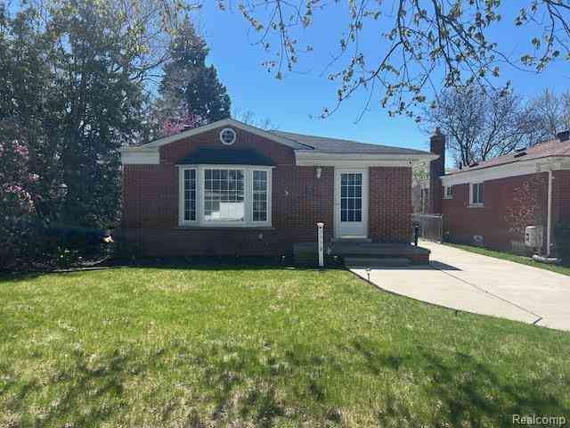 Homes For Sale - 2331 Emeline Street <br/> Wayne County, Trenton, MI 48183