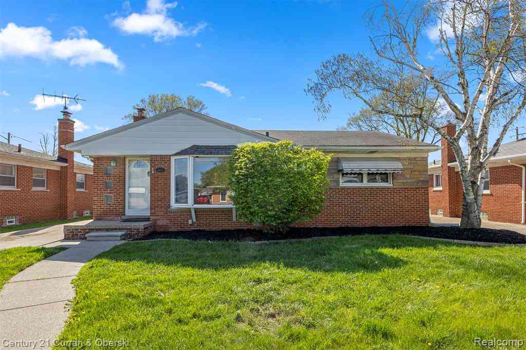 Homes For Sale - 8821 Royal Grand  <br/> Redford, MI 48239