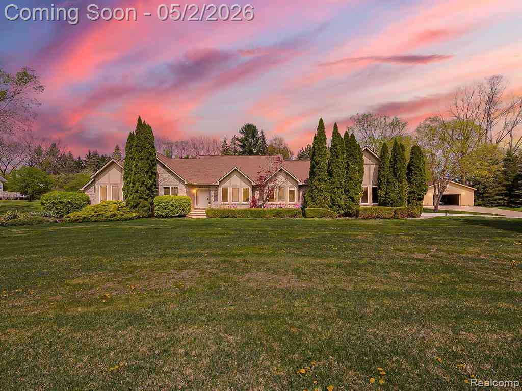 Homes For Sale - 49202 Cheshire Lane <br/> Canton, MI 48187