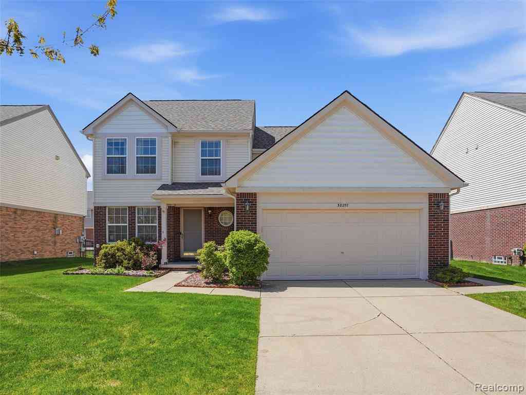 Homes For Rent - 38257 Plumhollow Drive <br/> Sterling Heights, MI 48312