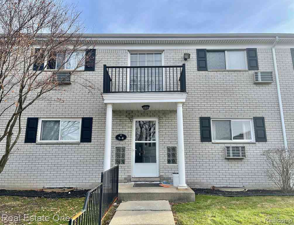 Condo For Rent - 100 W Hickory Grove Road  #C1<br/> Bloomfield Hills, MI 48304