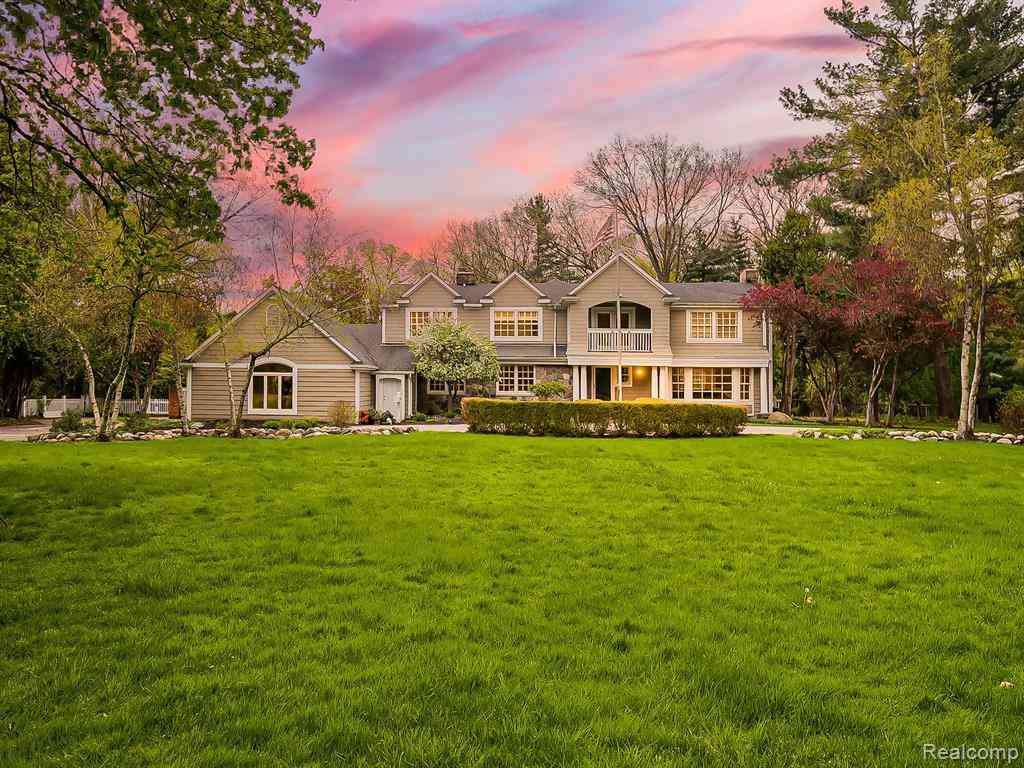 Homes For Sale - 2085 Quarton Road <br/> Bloomfield Hills, MI 48301