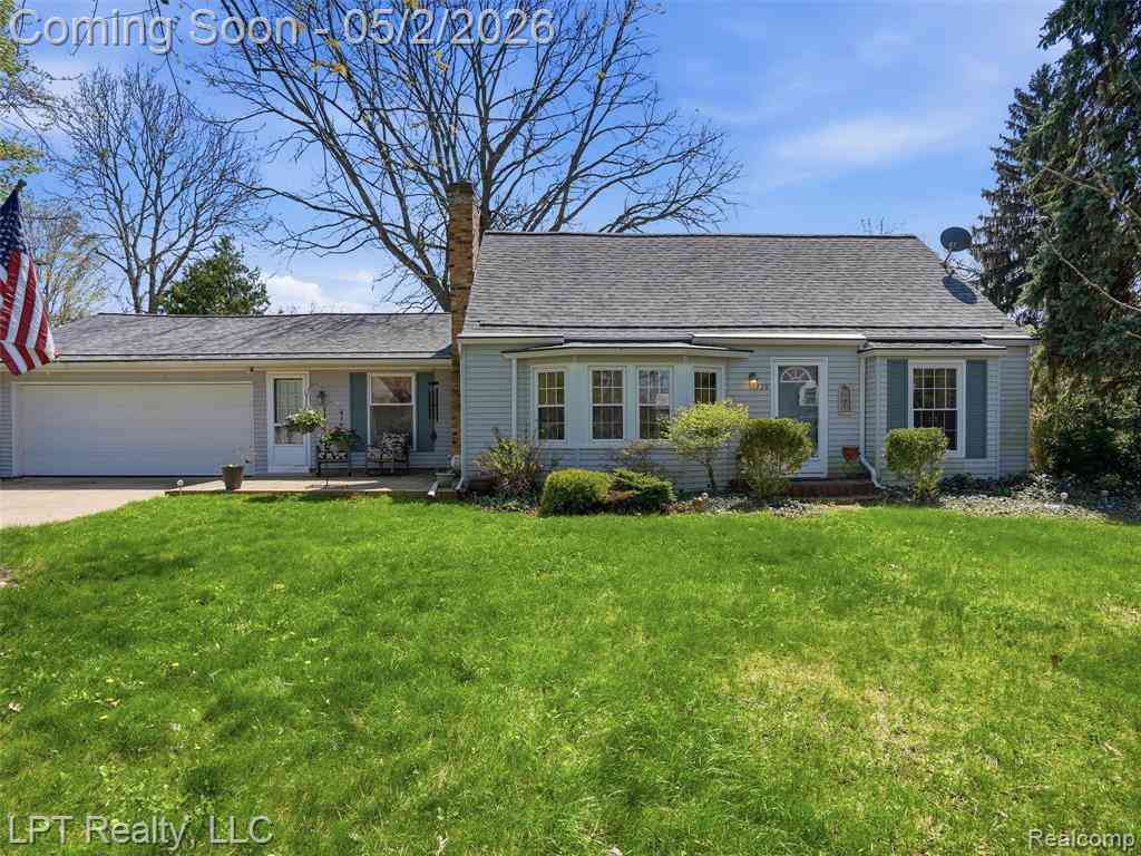 Homes For Sale - 128 Becker Drive <br/> Brighton, MI 48116