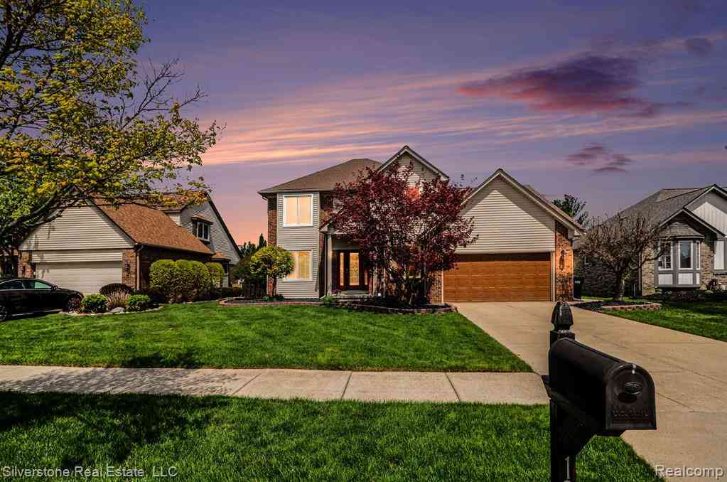 Homes For Sale - 12887 Beechnut Drive <br/> Sterling Heights, MI 48313