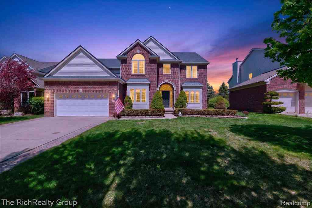Homes For Sale - 50544 Livingston Drive <br/> Northville, MI 48168