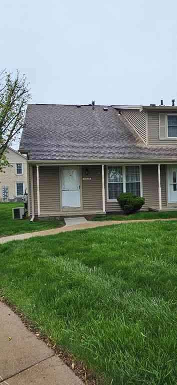 Condo For Rent - 20016 Village Green Court <br/> Wayne County, Brownstown, MI 48183