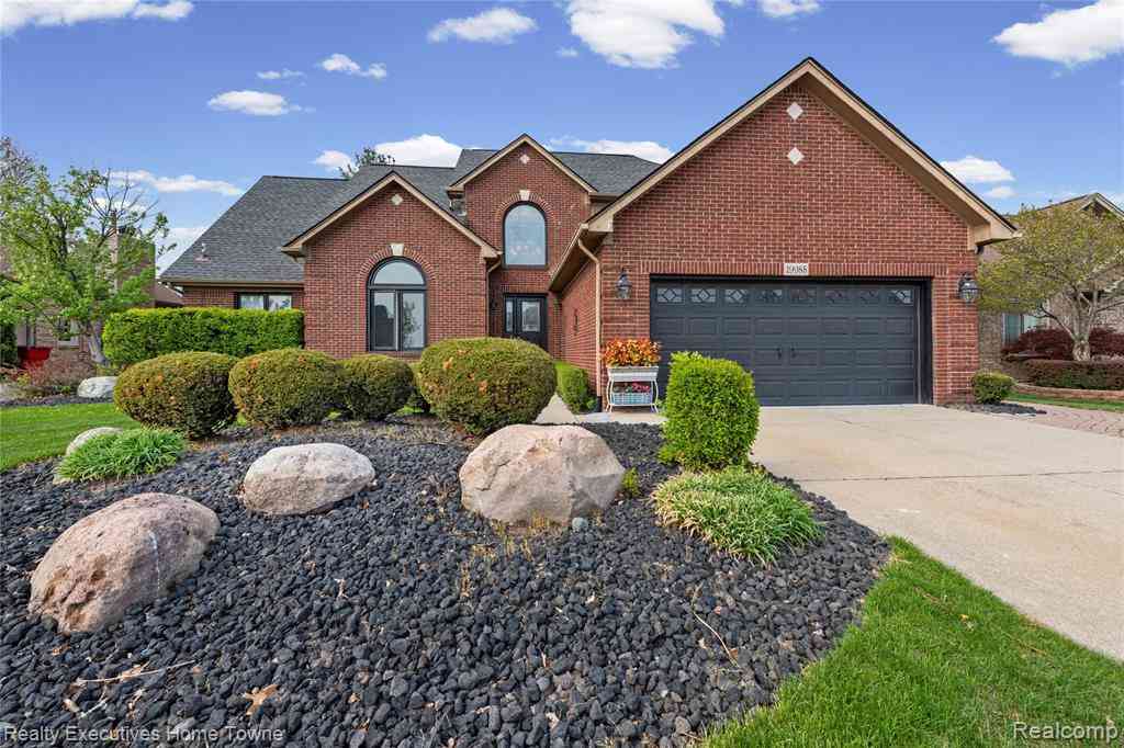 Homes For Sale - 19985 Pine Cone Drive <br/> Macomb, MI 48042