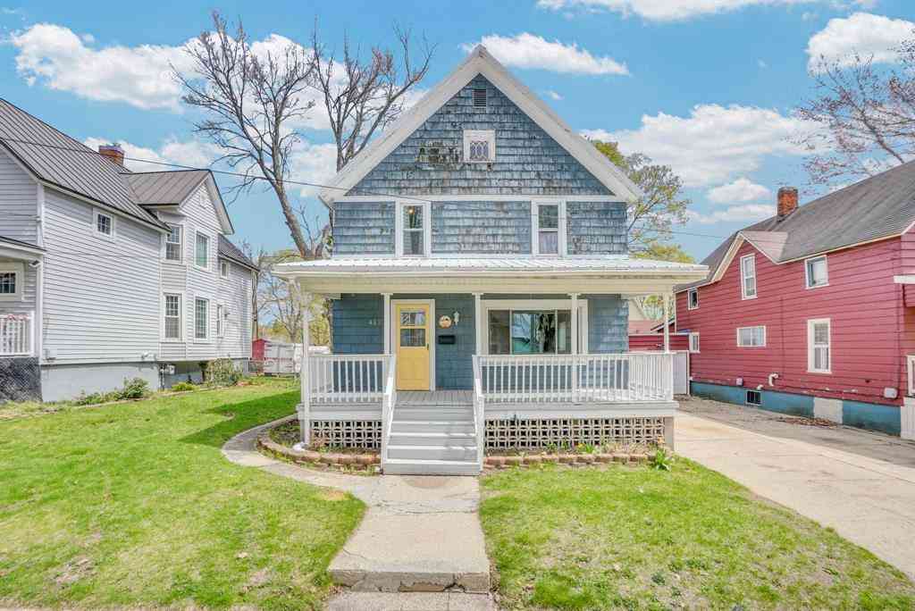 Homes For Sale - 417 Prospect Street <br/> Cadillac, MI 49601
