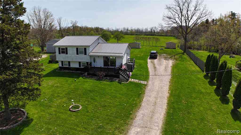 Homes For Sale - 2128 Greenwood Road <br/> Lapeer, MI 48446