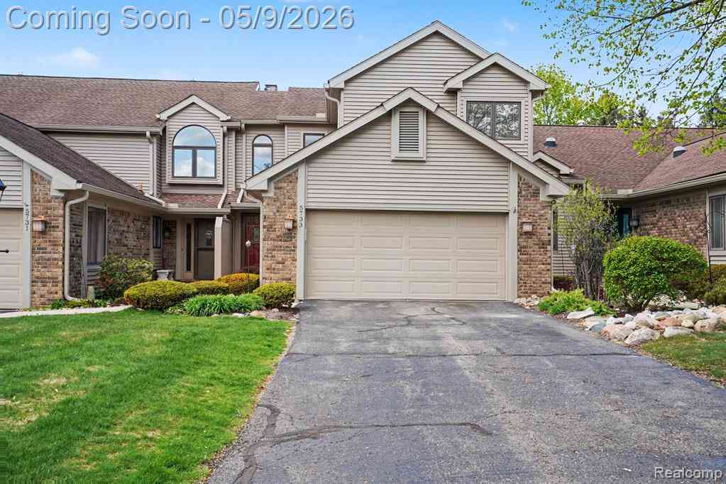 Condo For Sale - 5733 Leeward Court  #51<br/> Clarkston, MI 48346