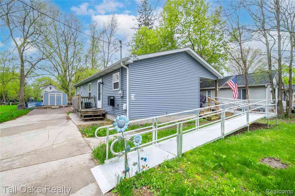 Homes For Sale - 2616 Maryland Avenue <br/> Flint, MI 48506