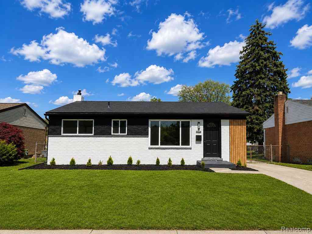 Homes For Sale - 33328 Cheryl Street <br/> Clinton Township, MI 48035