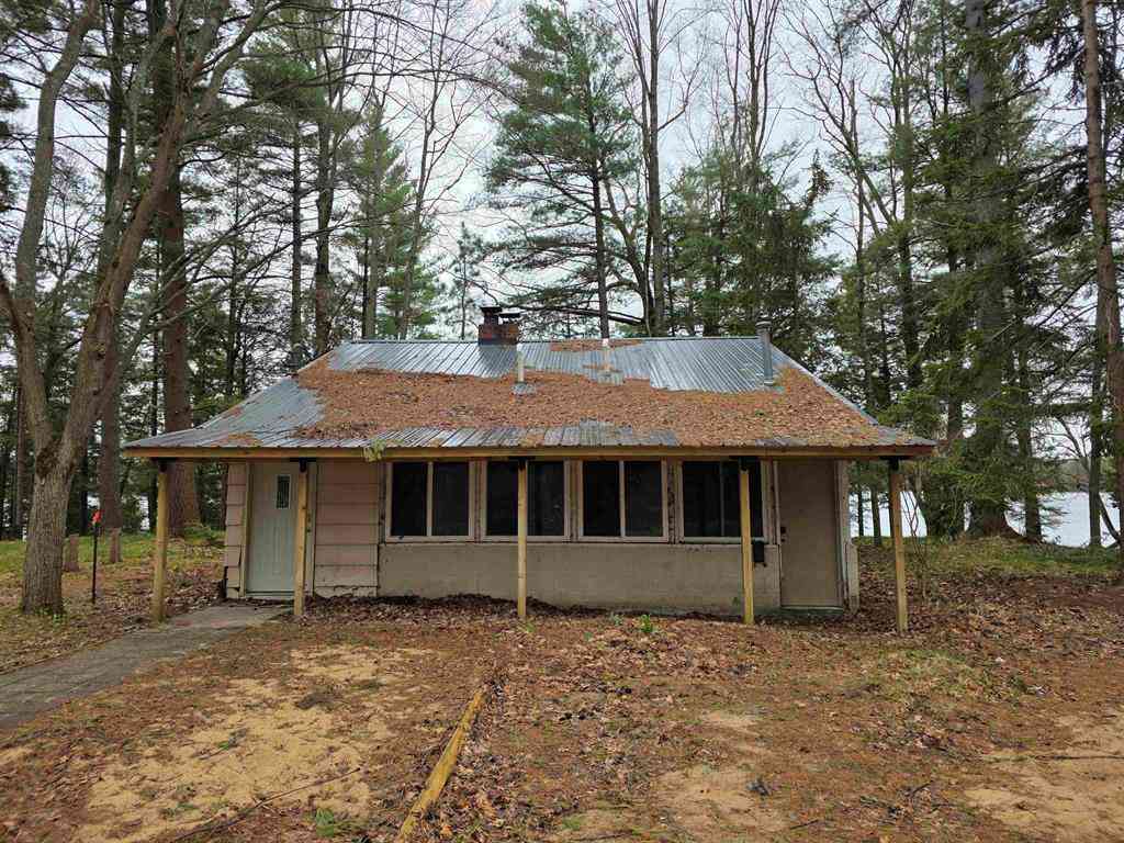 Homes For Sale - 1134 SE East Lake Drive <br/> Kalkaska County, Kalkaska, MI 49646