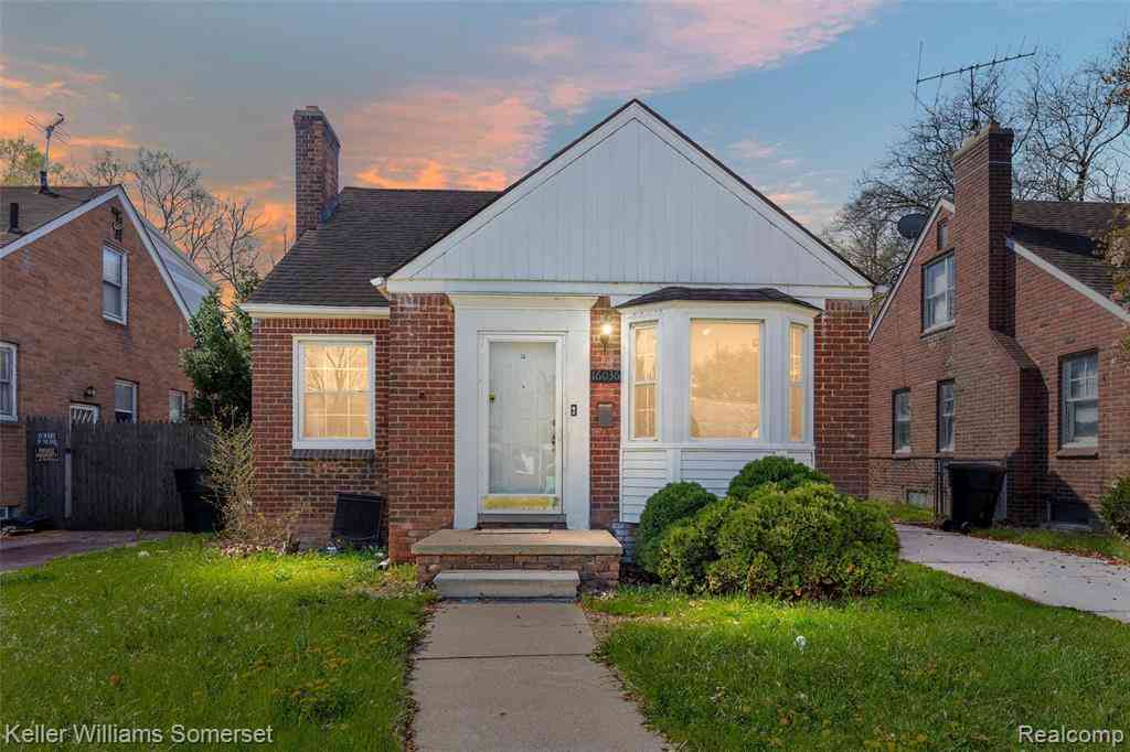 Homes For Sale - 16036 Carlisle Street <br/> Detroit, MI 48205