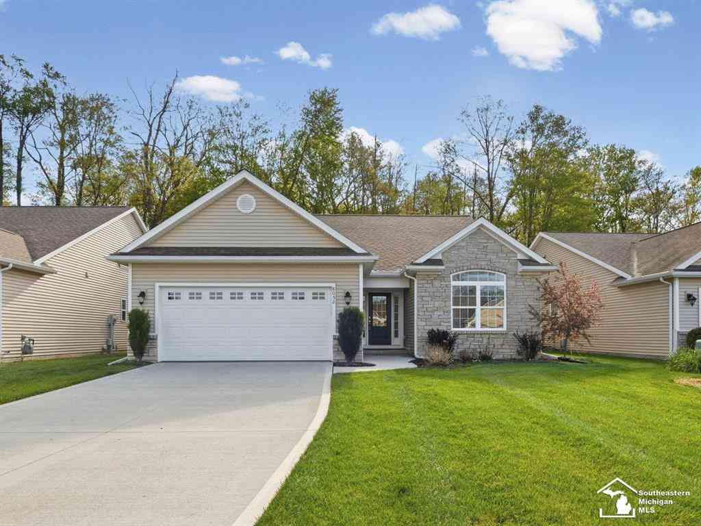 Condo For Sale - 8052 Timber Wood Lane <br/> Monroe County, Temperance, MI 48182