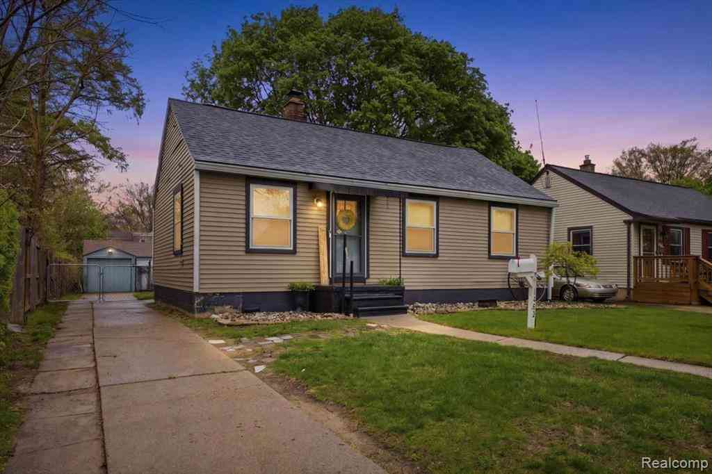 Homes For Sale - 1602 Ferris Avenue <br/> Royal Oak, MI 48067