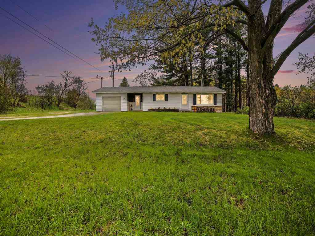 Homes For Sale - 24 E Polk Road <br/> Hart, MI 49420