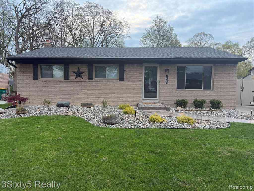Homes For Sale - 27559 Weddel Avenue <br/> Brownstown, MI 48183