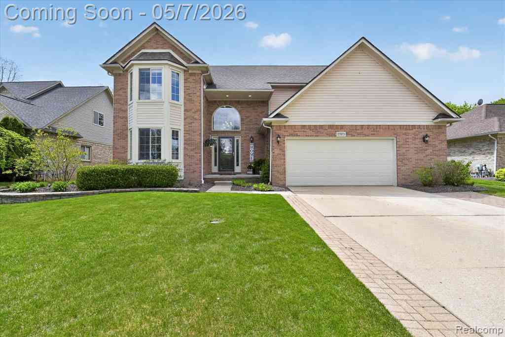 Homes For Sale - 27073 Hawthorne Boulevard <br/> Flat Rock, MI 48134