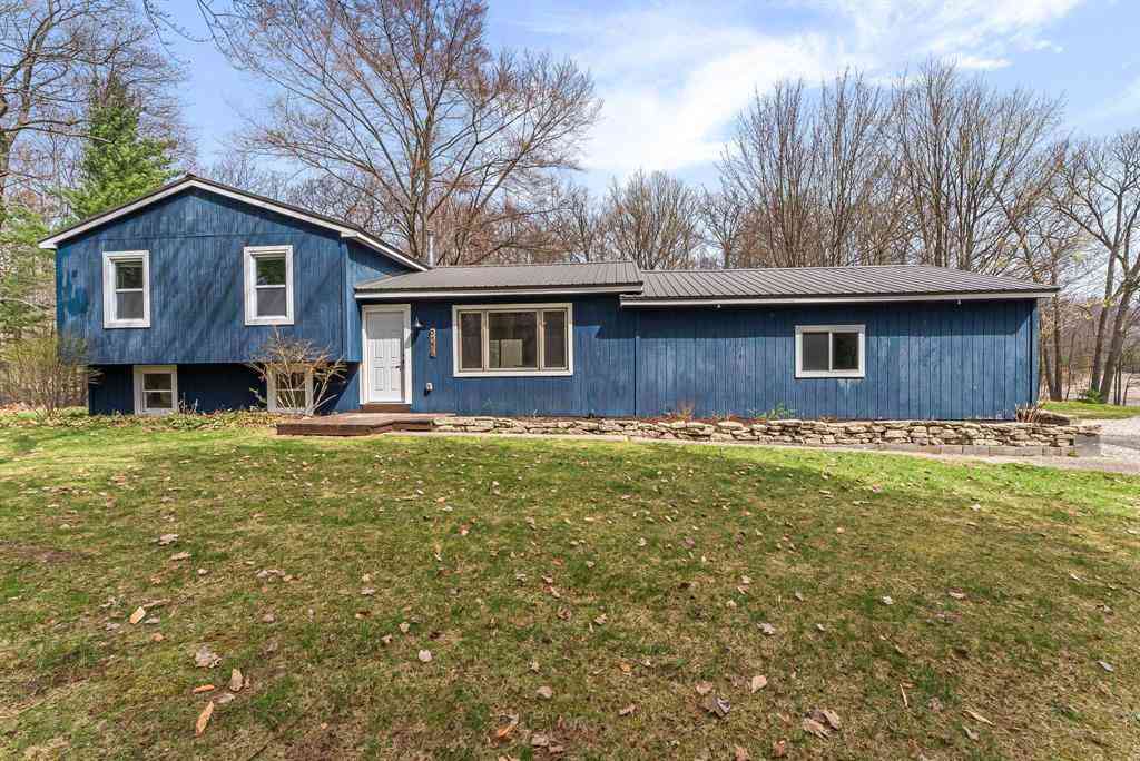 Homes For Sale - 9376 Cunningham Lane <br/> Grand Traverse County County, Traverse City, MI 49684