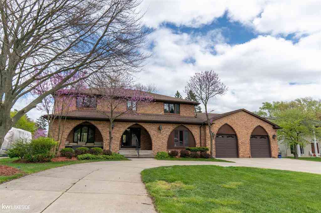 Homes For Sale - 37900 Saddle Lane <br/> Clinton Township, MI 48036